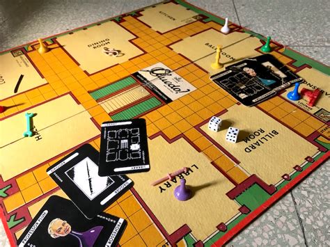 Play Cluedo Board Game Online